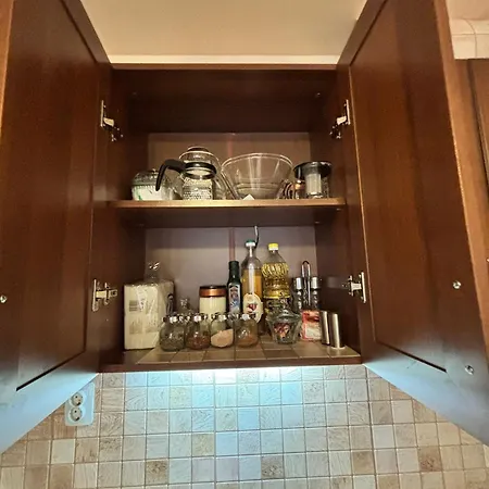 Cozy One Bedroom In Near Gondola With Wi Fi Appartamento *