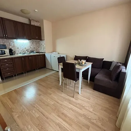 Cozy One Bedroom In Near Gondola With Wi Fi 아파트 반스코