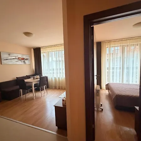 Апартаменты Cozy One Bedroom In Near Gondola With Wi Fi *